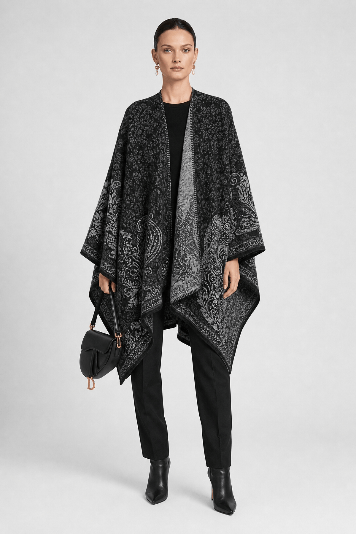 Cape Femme Grise Hiver