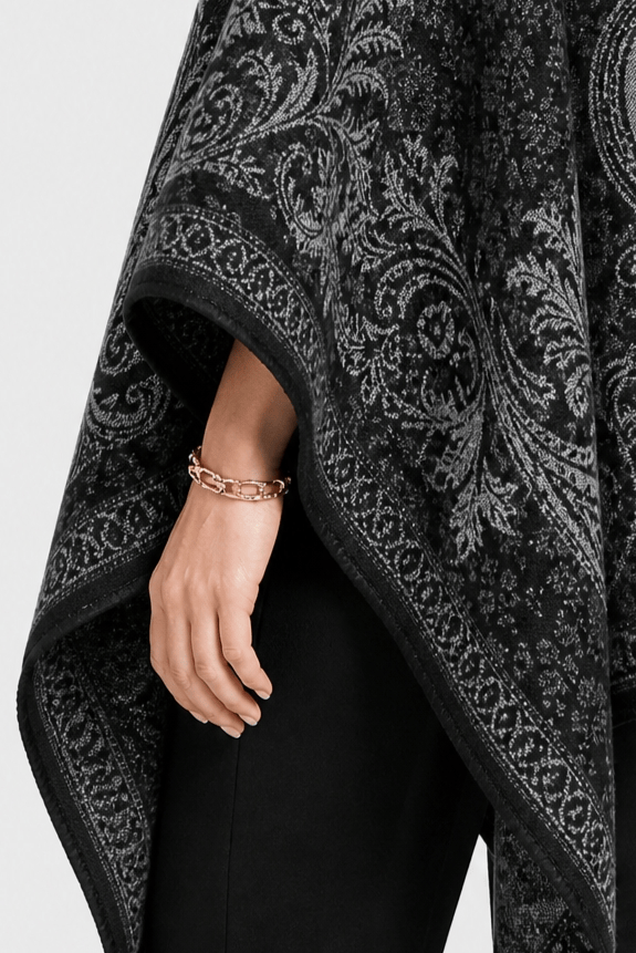 Cape Femme Grise Hiver