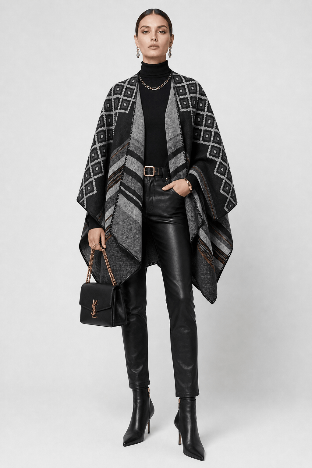 Cape Ceinturée Noire Femme