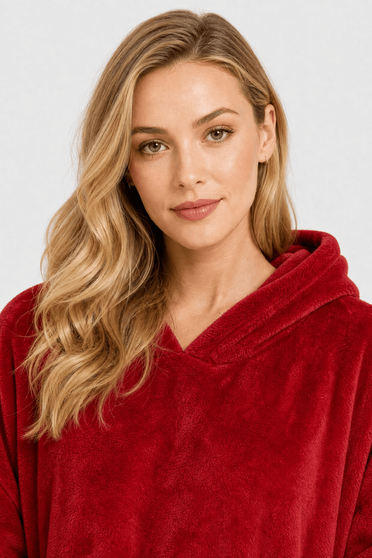 Cape Femme Rouge à Capuche