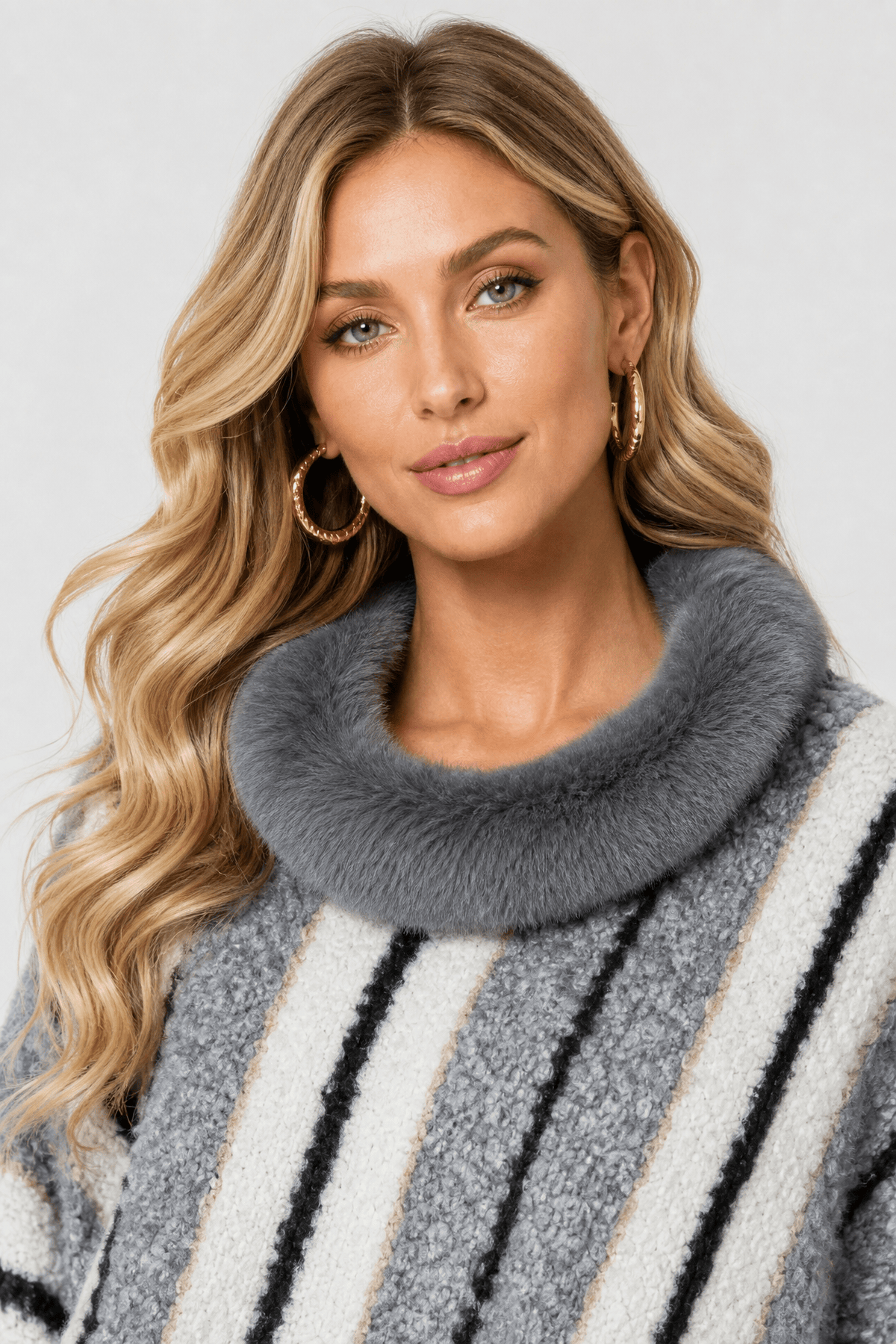 Cape Grande Taille Femme en Maille